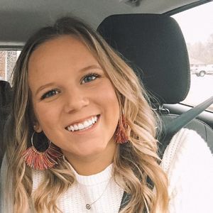 Meet your Posher, Brooke